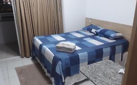 Flat Bairritz Setor Hoteleiro Norte. Quarto 105
